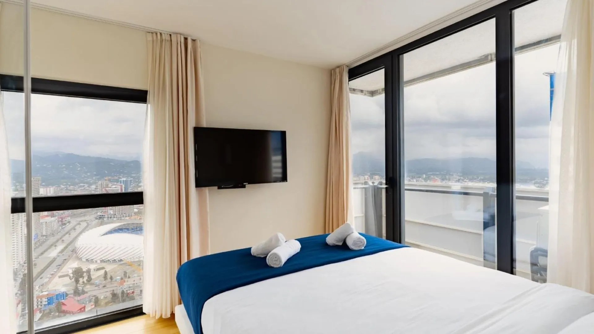 Orbi City Panorama Sea View Aparthotel Batumi