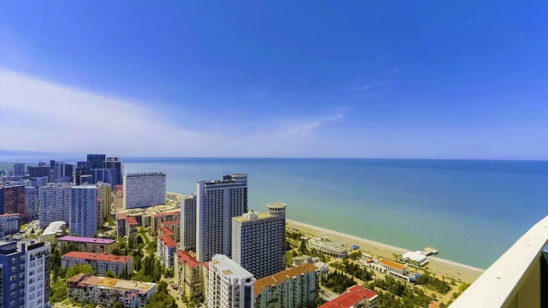 Orbi City Panorama Sea View Aparthotel Batumi 5*,