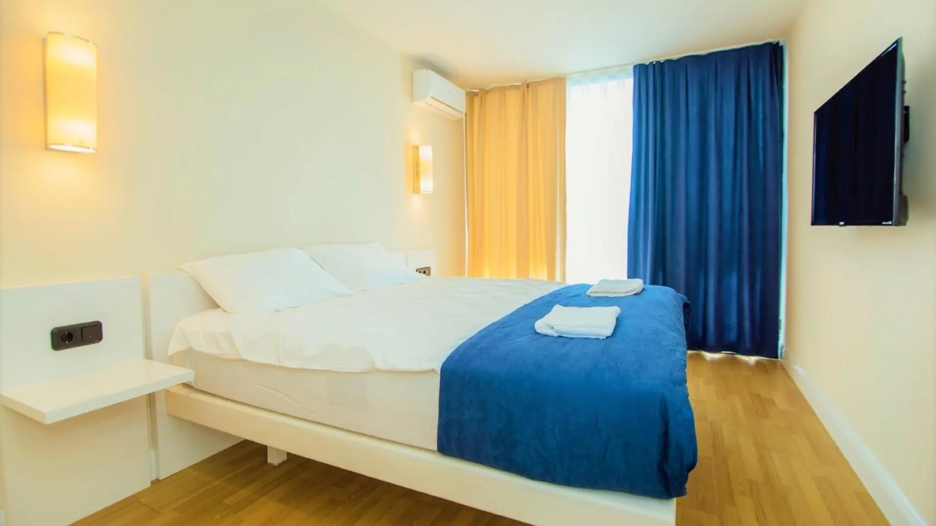 Orbi City Panorama Sea View Aparthotel Batumi